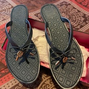 Tory Navy Jelly Bow Thong